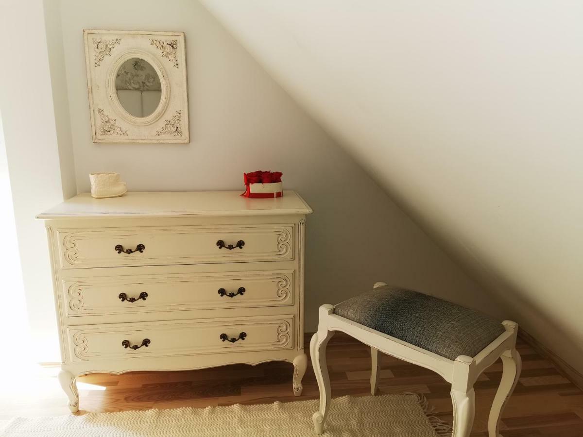 Kuninga 24 Apartment パルヌ エクステリア 写真